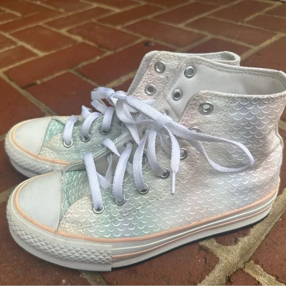 Girls Converse Chuck Taylor All Star Platform High Tops - Mermaid Scales, Size 3 - Picture 2 of 4